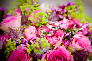 rose-romance-engagement-rings-1200x800px